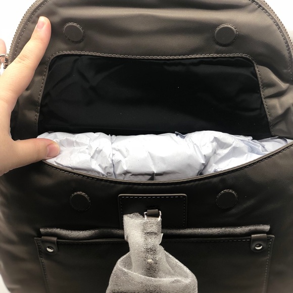 Marc Jacobs Preppy Natasha Crossbody - Picture 5 of 8